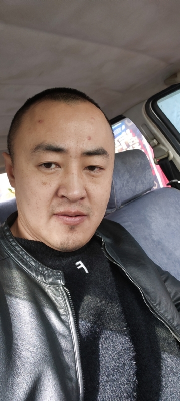 精神九哥的第一张照片--龙岩相亲服务中心