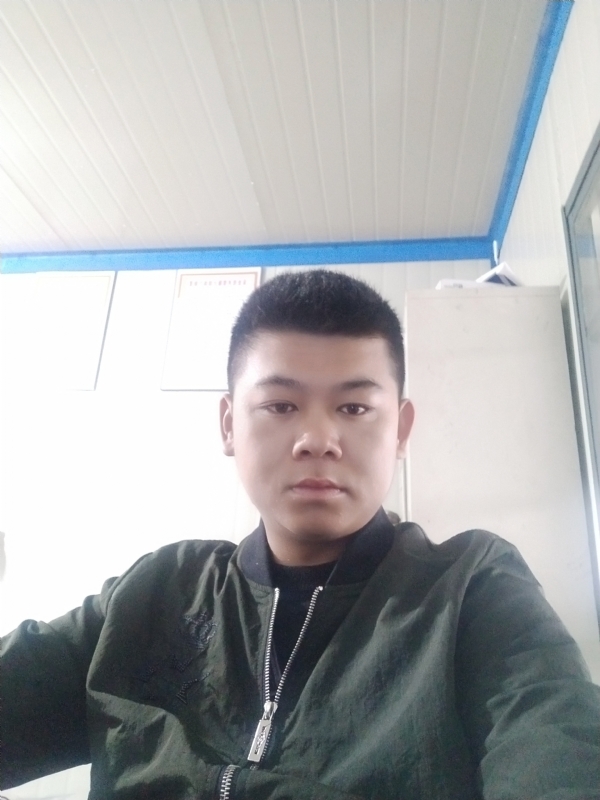 少校的第一张照片--龙岩相亲服务中心