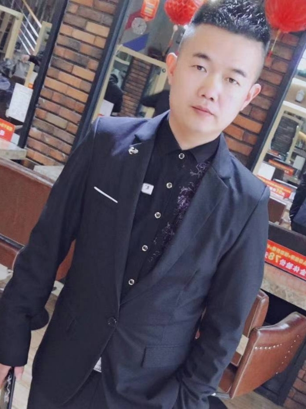 相伴到老的第一张照片--龙岩相亲服务中心