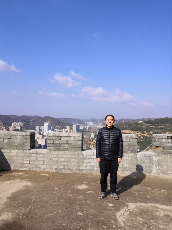 人间不值得的第一张照片--龙岩相亲服务中心