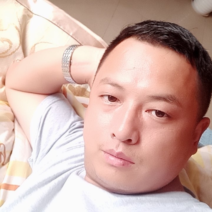 忘世情的第一张照片--龙岩相亲服务中心