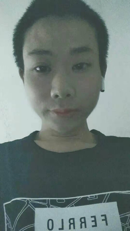 水中月的第一张照片--龙岩相亲服务中心