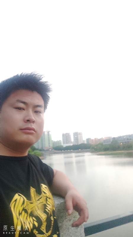 小海的第二张照片--龙岩相亲服务中心