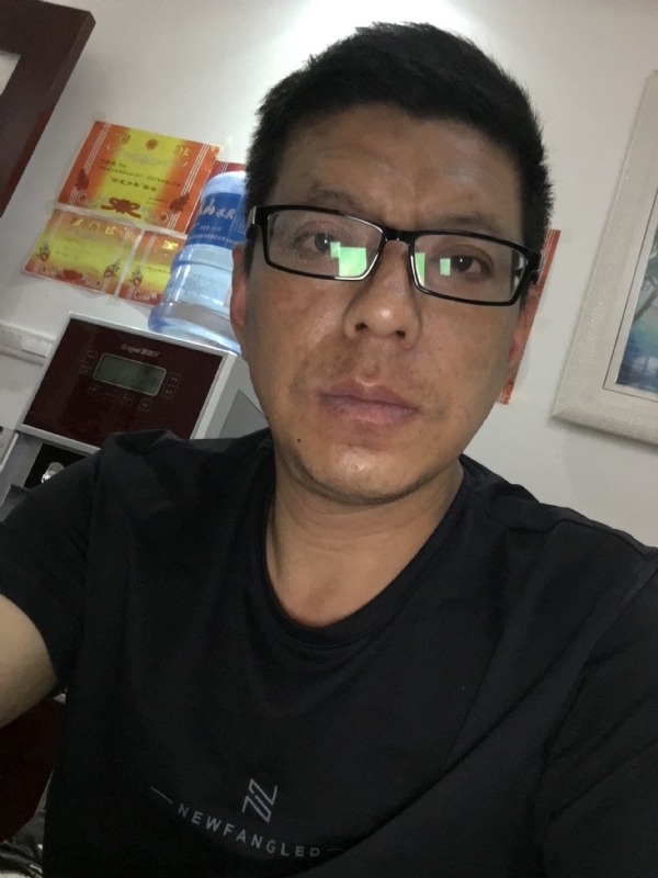 牵手的第三张照片--龙岩相亲服务中心