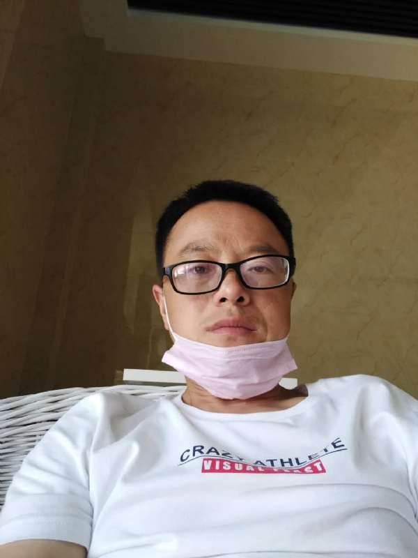 小马奔腾的第一张照片--龙岩相亲服务中心