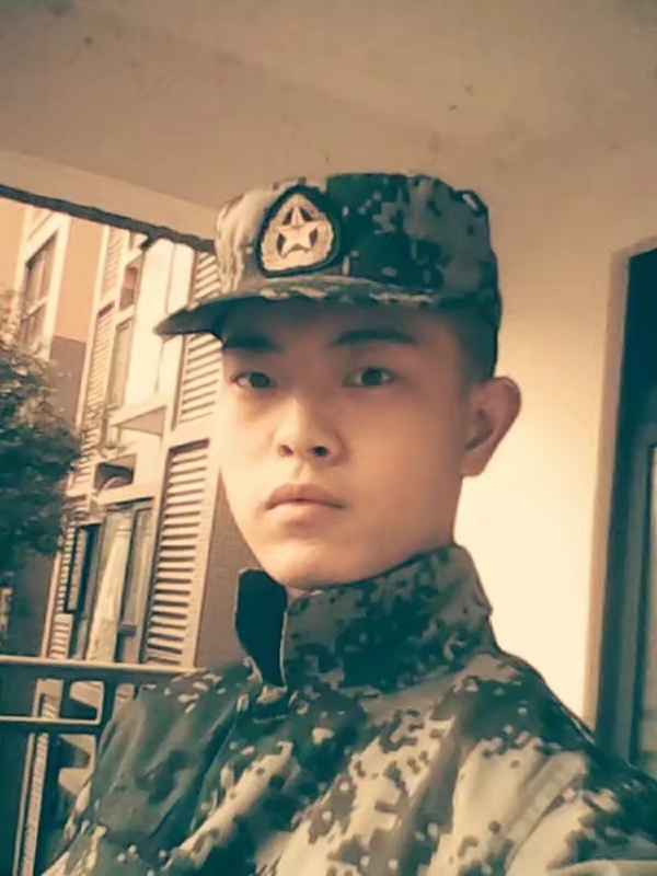 深情留给意中人aaaa的第一张照片--龙岩相亲服务中心