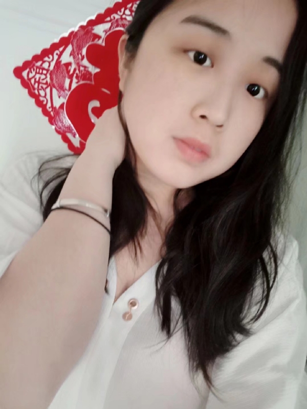 百合的第一张照片--龙岩相亲服务中心