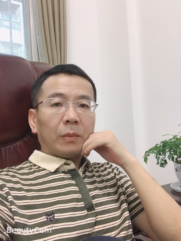 屯里的富豪的第二张照片--龙岩相亲服务中心