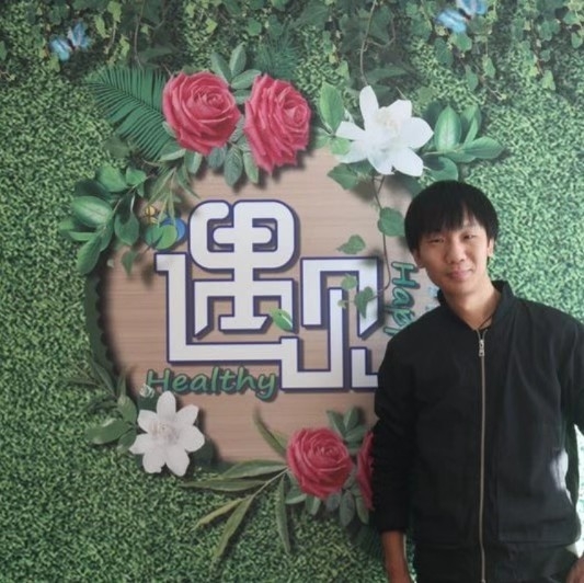 影视人~混爷张的第一张照片--龙岩相亲服务中心