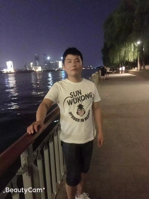 古月的第二张照片--龙岩相亲服务中心
