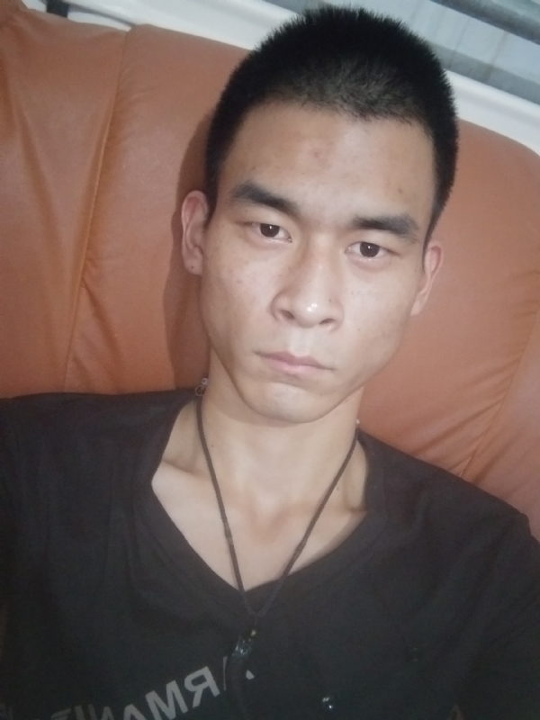 单身狗一枚的第三张照片--龙岩相亲服务中心