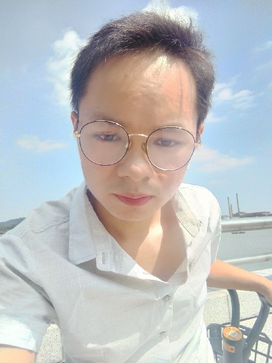 楠呐的第三张照片--龙岩相亲服务中心