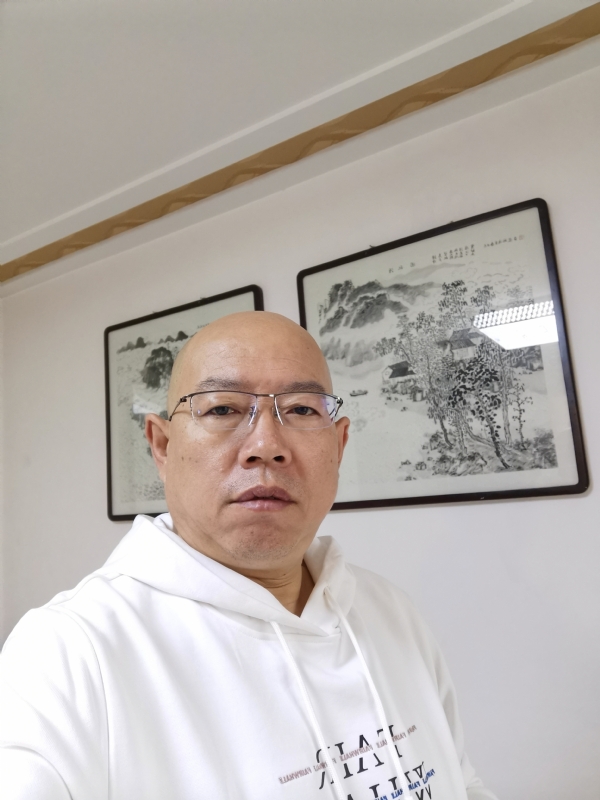 光头博士的第一张照片--龙岩相亲服务中心