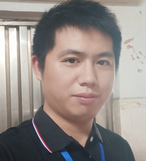 单身奶爸的第一张照片--龙岩相亲服务中心
