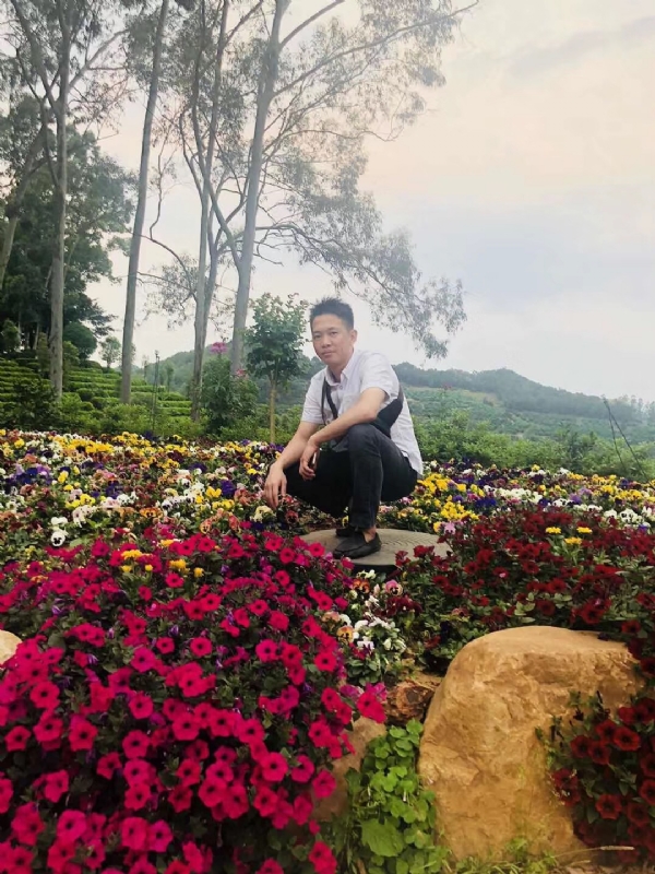 小郑的第一张照片--龙岩相亲服务中心
