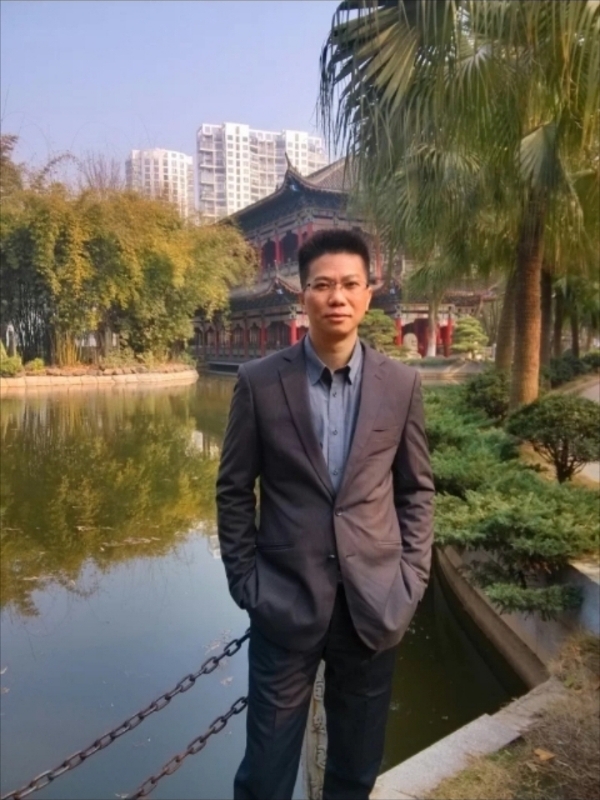 chen的第一张照片--龙岩相亲服务中心