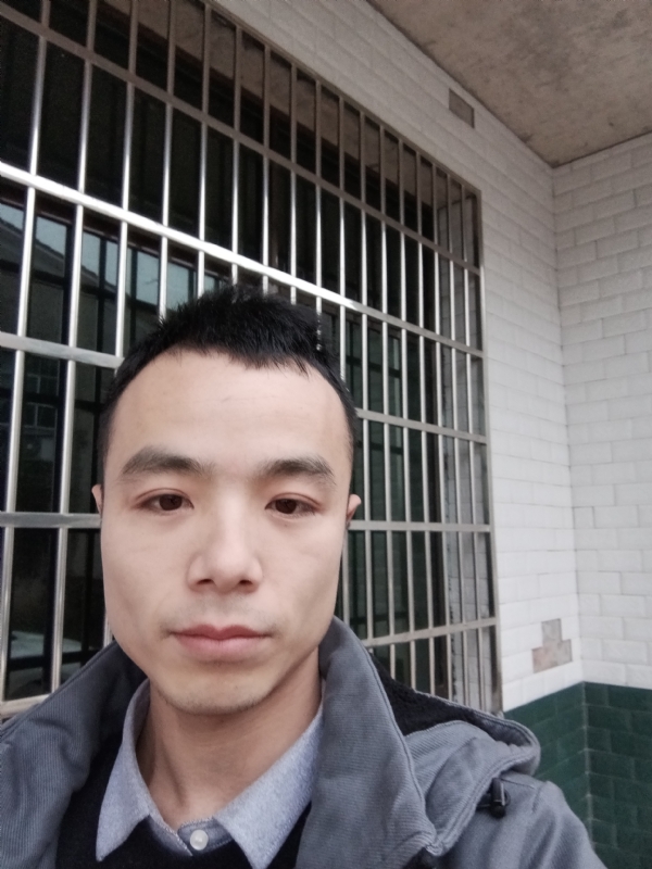 笑得那么开心的第三张照片--龙岩相亲服务中心
