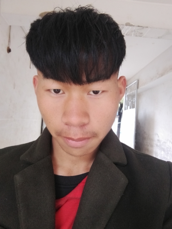 少年不在少的第二张照片--龙岩相亲服务中心
