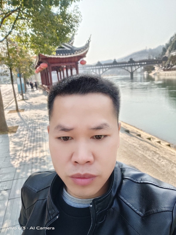 啊锦的第一张照片--龙岩相亲服务中心