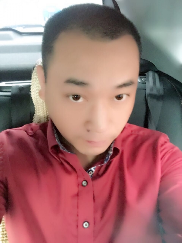 在一个路口等的第一张照片--龙岩相亲服务中心