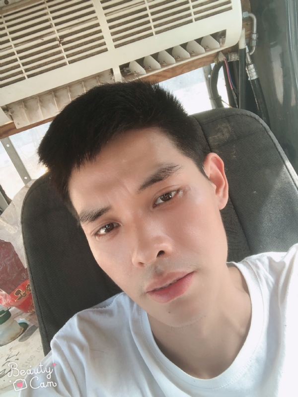 小董的第一张照片--龙岩相亲服务中心
