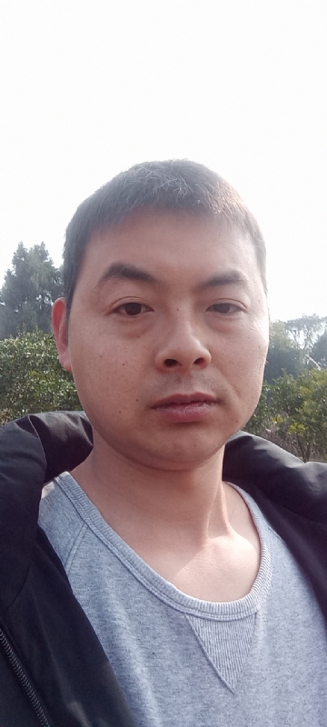 亲亲抱抱我爱你的第一张照片--龙岩相亲服务中心
