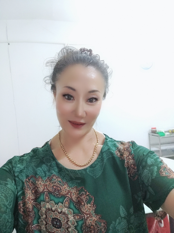 燕子的第二张照片--龙岩相亲服务中心