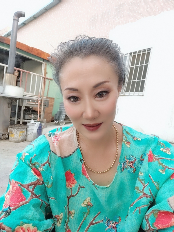 燕子的第三张照片--龙岩相亲服务中心