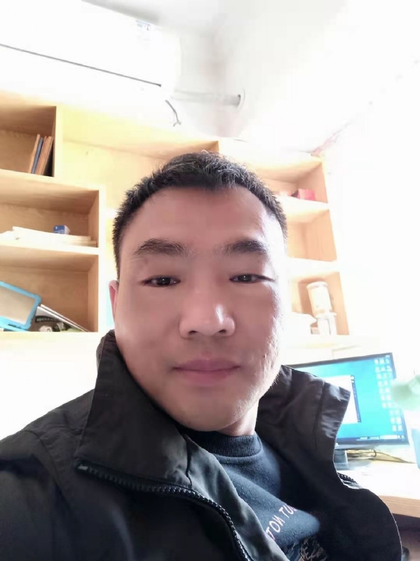 向前葱的第一张照片--龙岩相亲服务中心