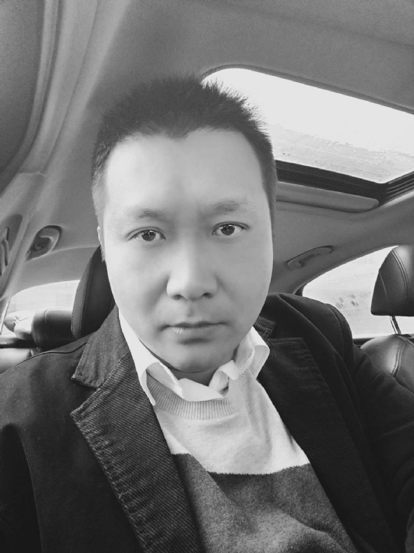 静水寒的第一张照片--龙岩相亲服务中心