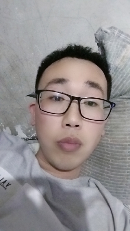 喜欢比我大的女人的第一张照片--龙岩相亲服务中心