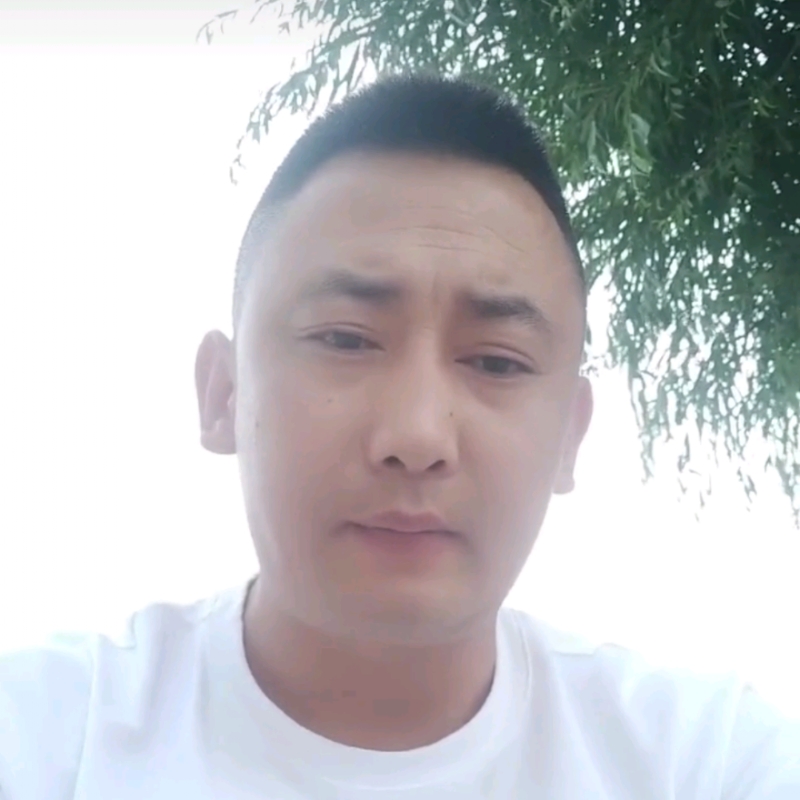 潇洒的第一张照片--龙岩相亲服务中心