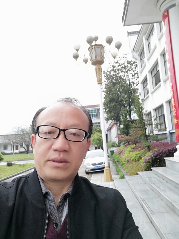 玫瑰祥云的第二张照片--龙岩相亲服务中心