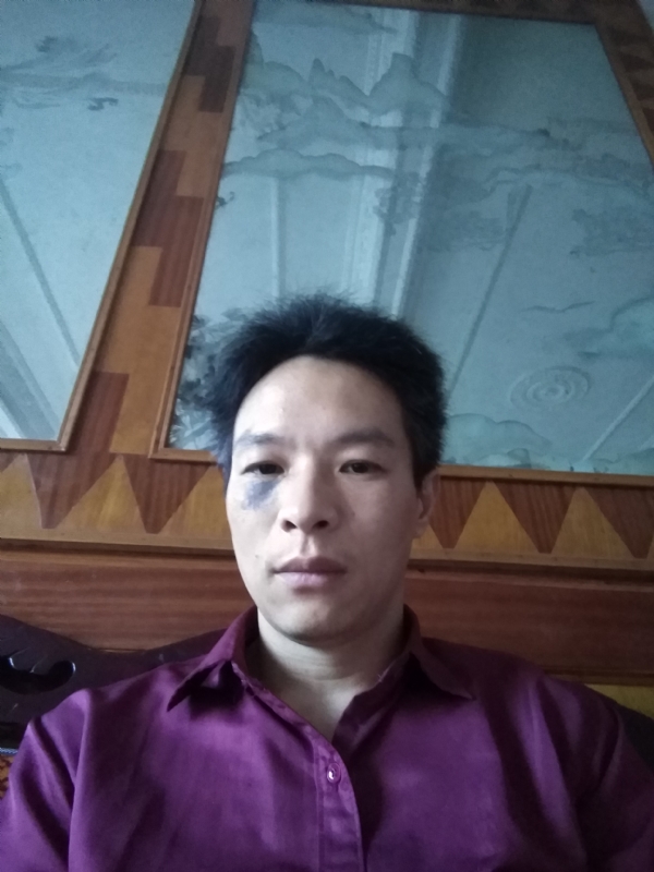 风中落叶的第一张照片--龙岩相亲服务中心