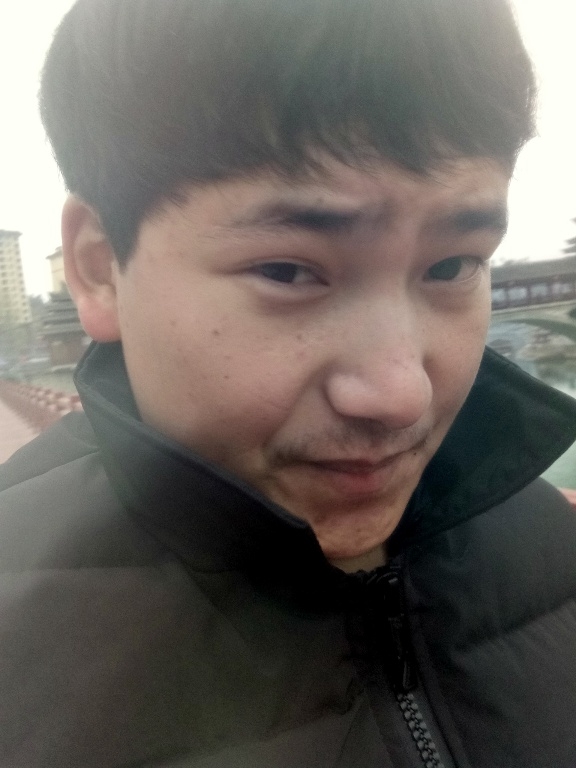侗族青年作家超超的第二张照片--龙岩相亲服务中心