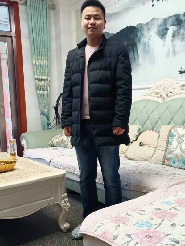 为爱奋斗的第一张照片--龙岩相亲服务中心