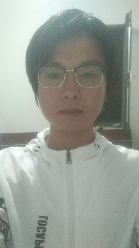 轻吻的第一张照片--龙岩相亲服务中心
