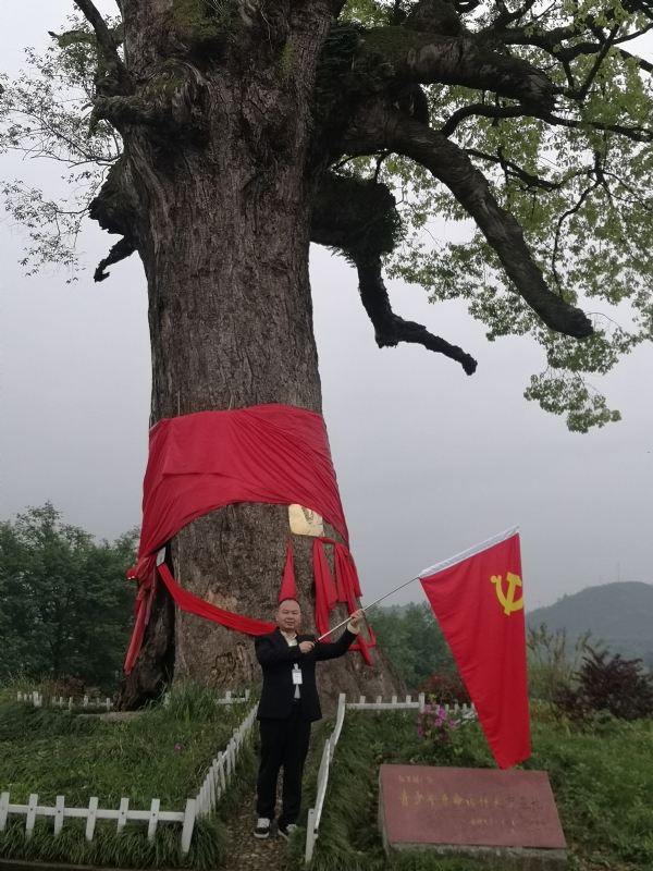 辉辉的第一张照片--龙岩相亲服务中心