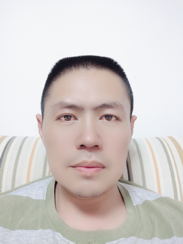 随缘的第一张照片--龙岩相亲服务中心