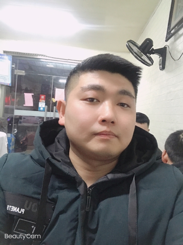 回忆是个小孩的第一张照片--龙岩相亲服务中心