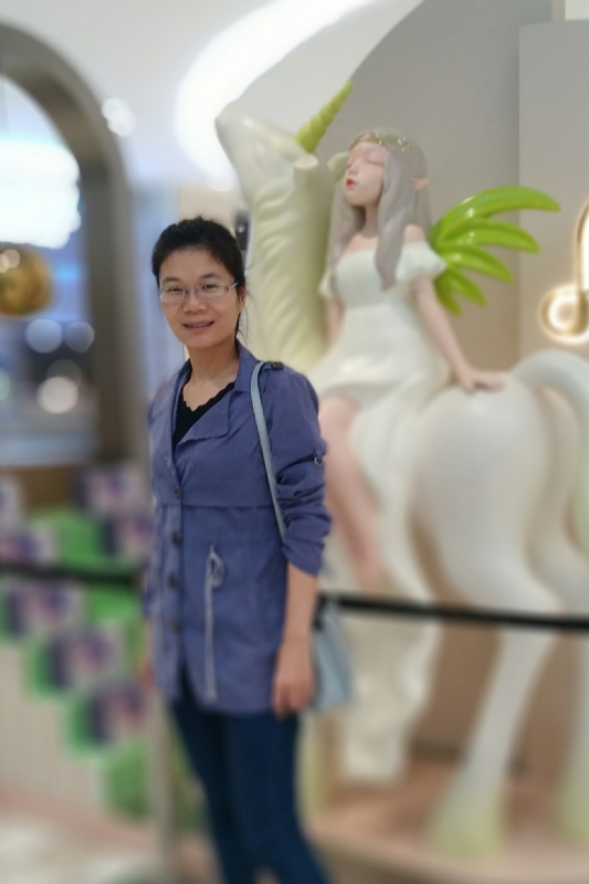 霞的第一张照片--龙岩相亲服务中心