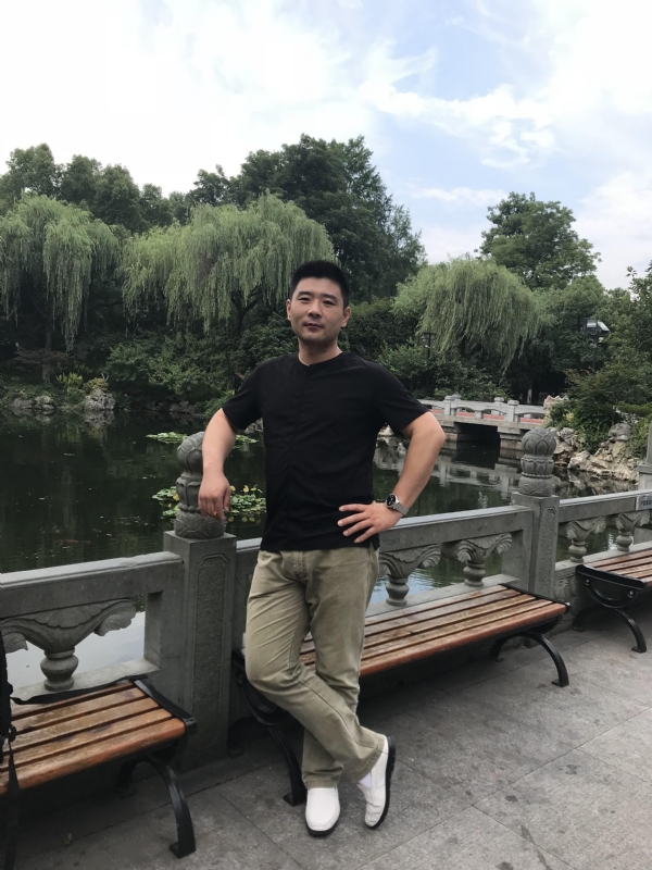 未来可期的第一张照片--龙岩相亲服务中心