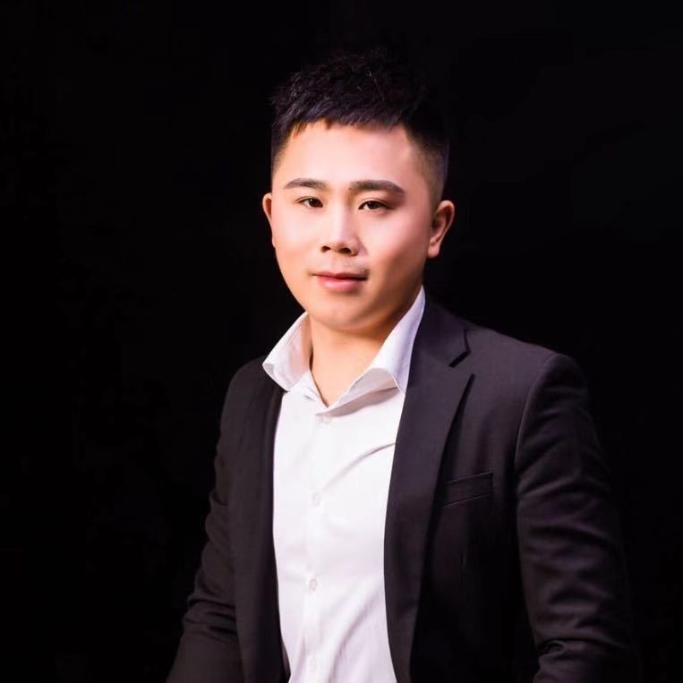 只欠东风的第一张照片--龙岩相亲服务中心