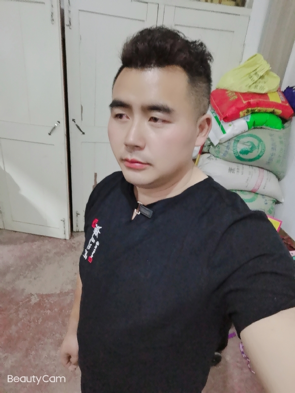 阿杰的第一张照片--龙岩相亲服务中心