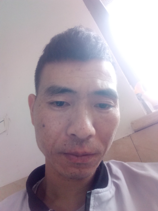 想你的夜的第一张照片--龙岩相亲服务中心