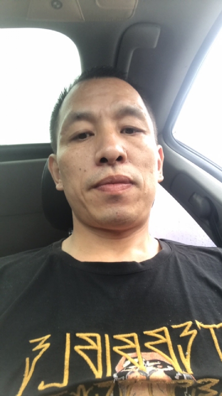 迷茫的第一张照片--龙岩相亲服务中心
