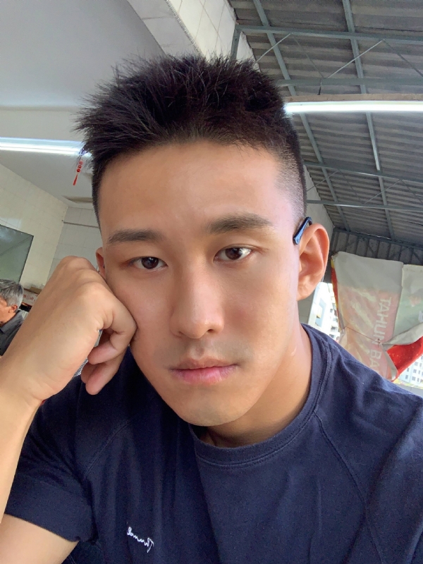 相见恨晚的第二张照片--龙岩相亲服务中心