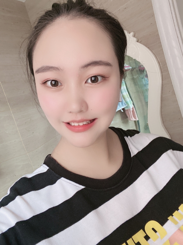 灵儿的第二张照片--龙岩相亲服务中心