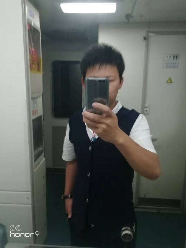 阳光下de幸福的第一张照片--龙岩相亲服务中心
