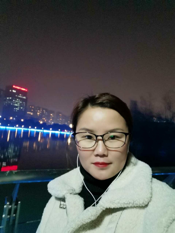 小英的第一张照片--龙岩相亲服务中心
